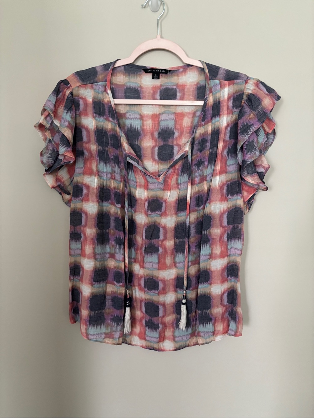 Zac & Rachel Size L - reposhing as it was a little big - PTP 23” Length 26”